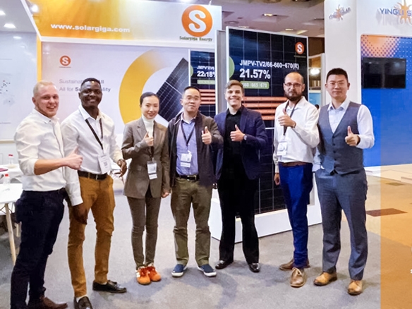 展会速递 | 走进“彩虹之国”！金龙迎宾高能亮相南非国际太阳能展